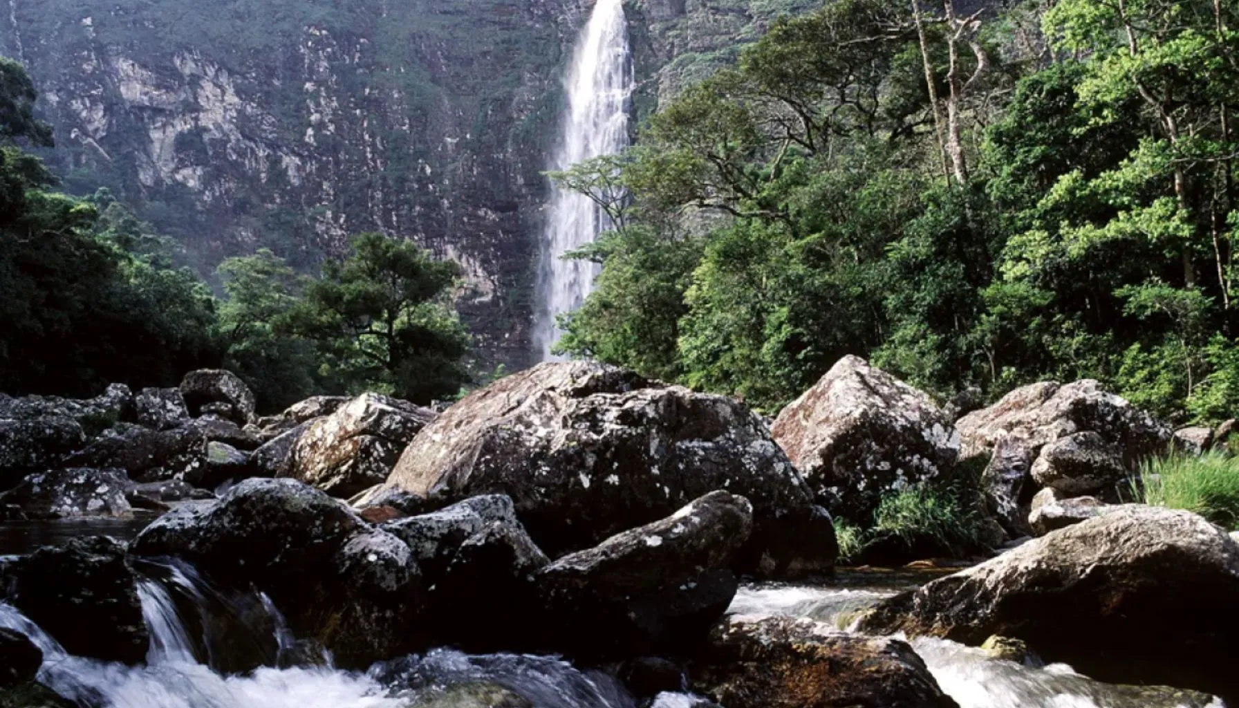 Itinéraire Touristique des Cascades et Randonnées dans la Serra da Canastra